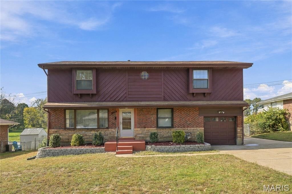 Property Photo:  9719 Durham Drive  MO 63137 