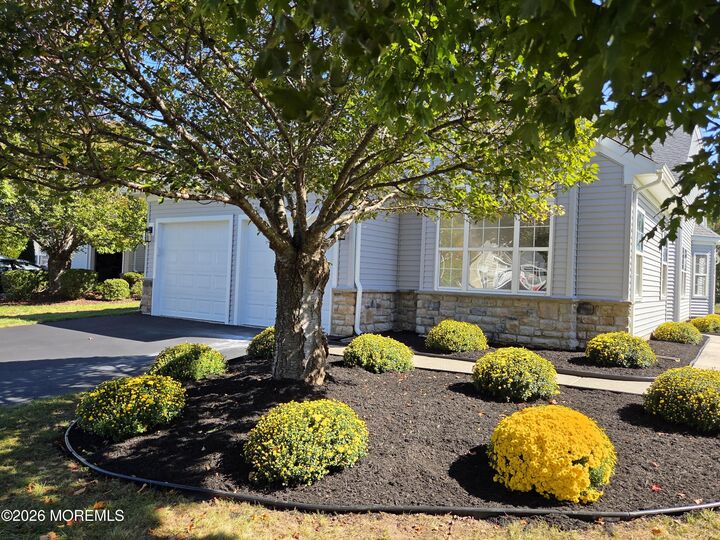 Property Photo:  29 Arcadia Drive  NJ 08759 