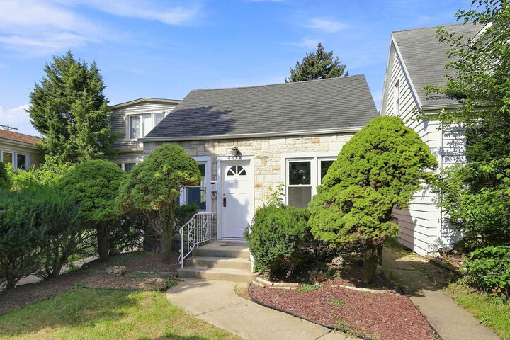 Property Photo: 4438 N Narragansett Avenue IL 60706