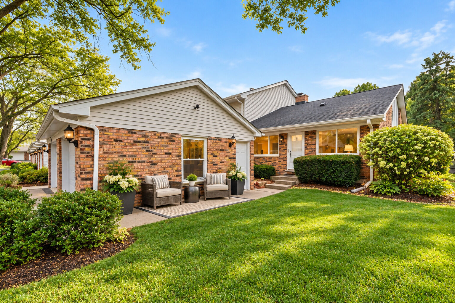 Property Photo:  2001 Pepper Valley Drive  IL 60134 