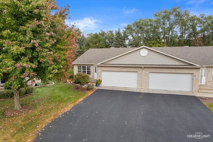 Property Photo: 4137 Doe Court IL 60431