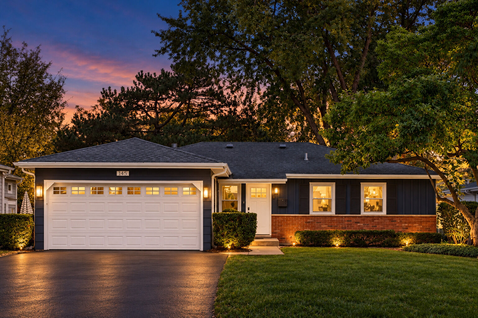 Property Photo:  