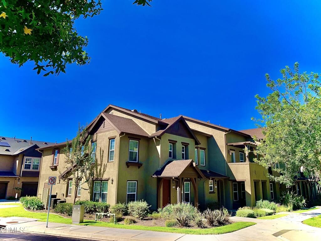 Property Photo:  308 Elk River Place  CA 93036 