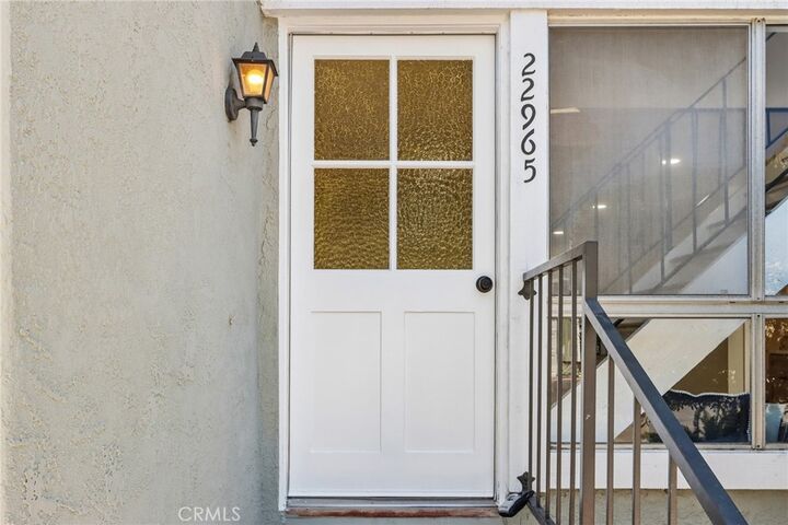 Property Photo:  22965 Via Cereza  CA 92691 