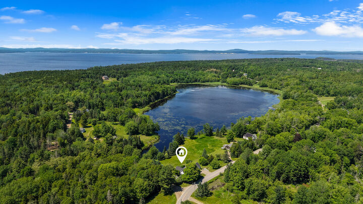Property Photo: 1052 Meadow Pond Road ME 04848