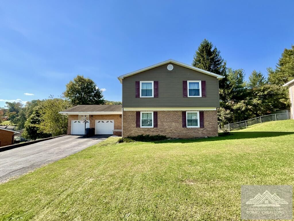 Property Photo:  161 Cardinal Avenue  WV 24740 