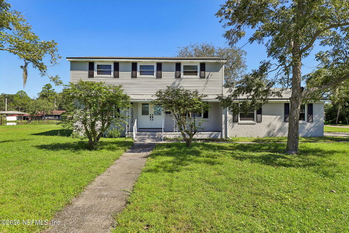 Property Photo:  10206 N Shoreview  FL 32218 