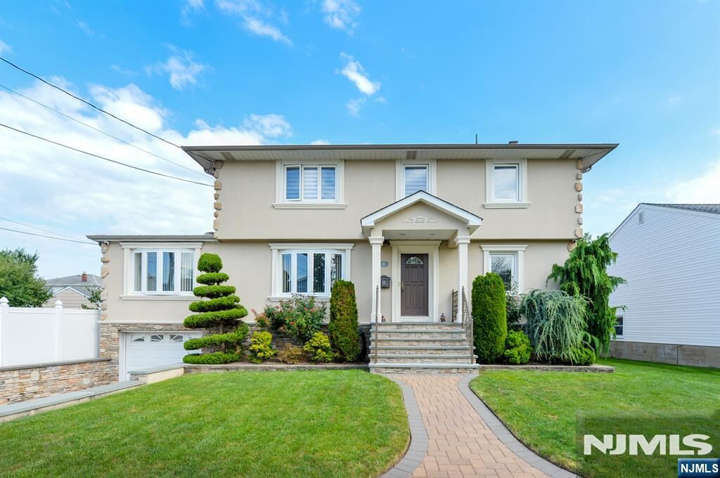 Property Photo:  16 Park Street  NJ 07606 
