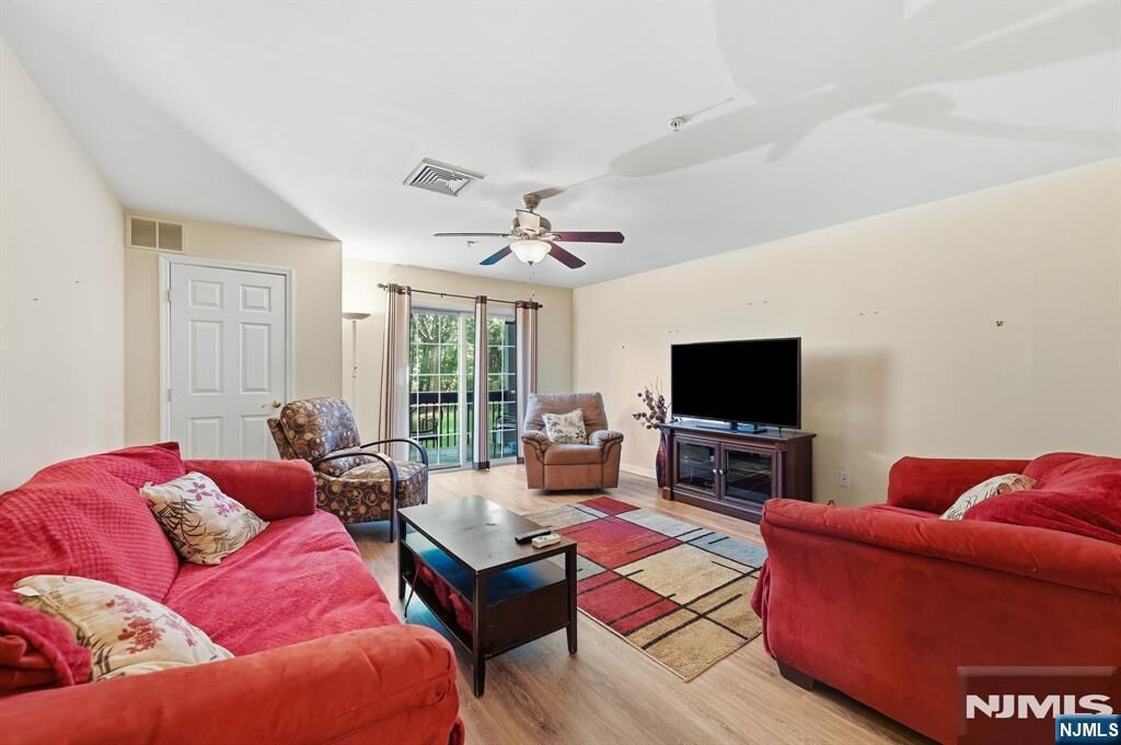 Property Photo:  714 Cannella Way 714  NJ 07457 