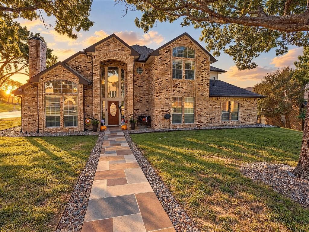 Property Photo:  1601 N Hills Drive  TX 75087 