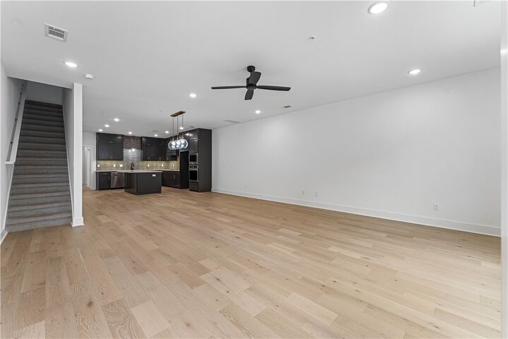 Property Photo:  4110 W Olive Street  AR 72756 