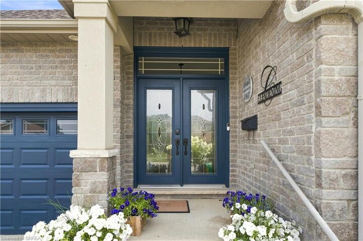 Property Photo:  12 Laurie Ann Lane  ON N3L 4H4 