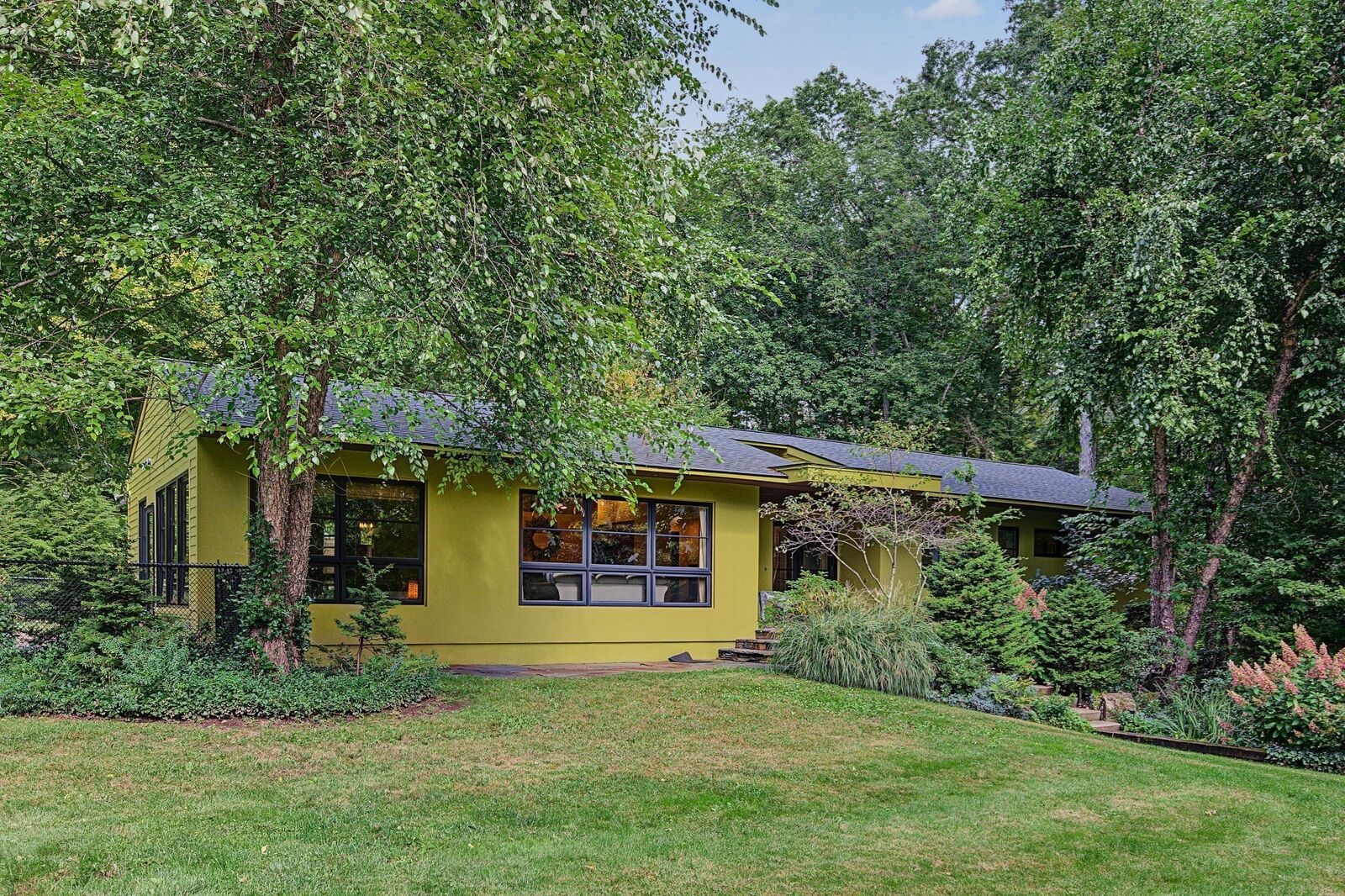 Property Photo: 50 Porter St MA 01033