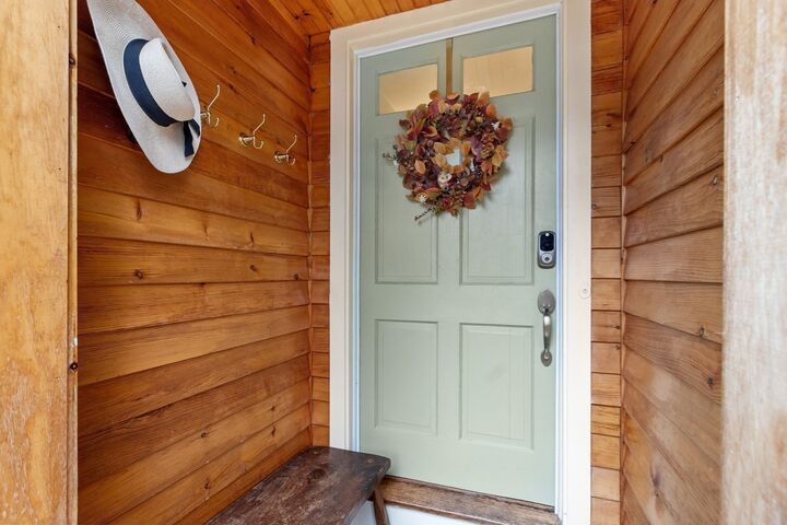 Property Photo:  8 Grant St Ext  MA 01702 