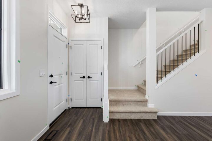 Property Photo: 416 Montrose Crescent SE AB T1V 0K8