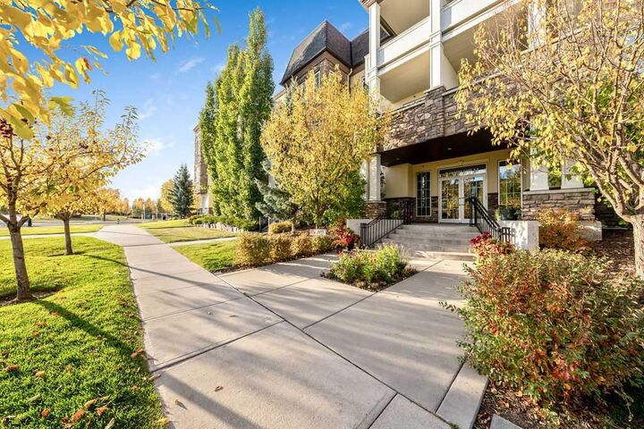 Property Photo:  39 Quarry Gate SE 307  AB T2C 5P4 