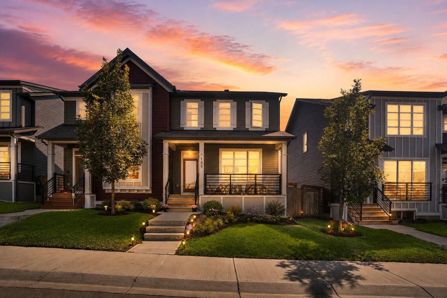 Property Photo:  189 Carringvue Way NW  AB T3P 1K6 