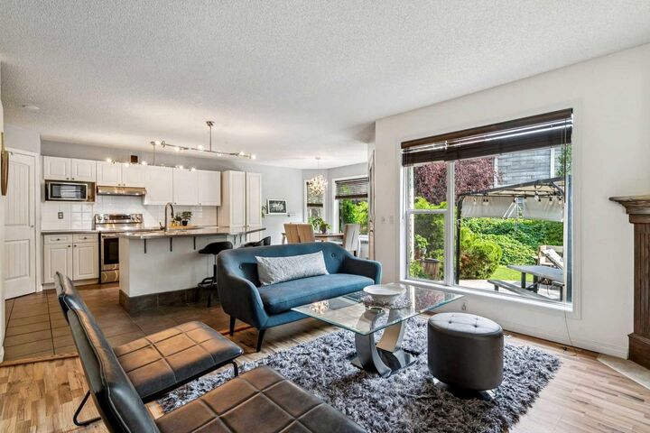 Property Photo:  248 Douglas Ridge Green SE  AB T2Z 2T4 