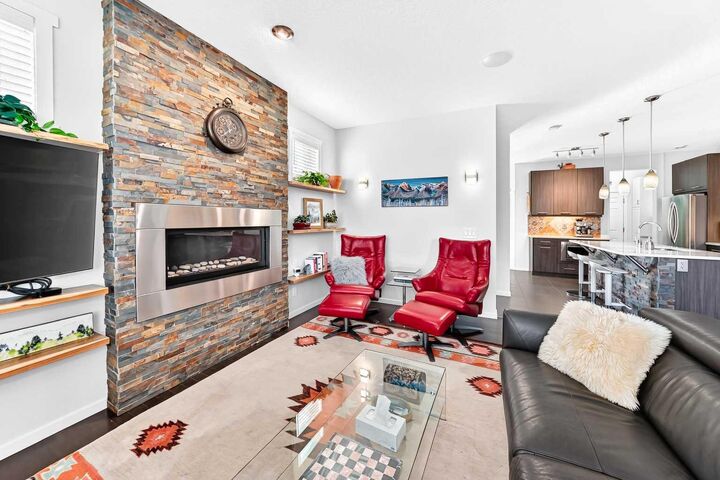 Property Photo:  12 Sunrise View  AB T4C 0W3 