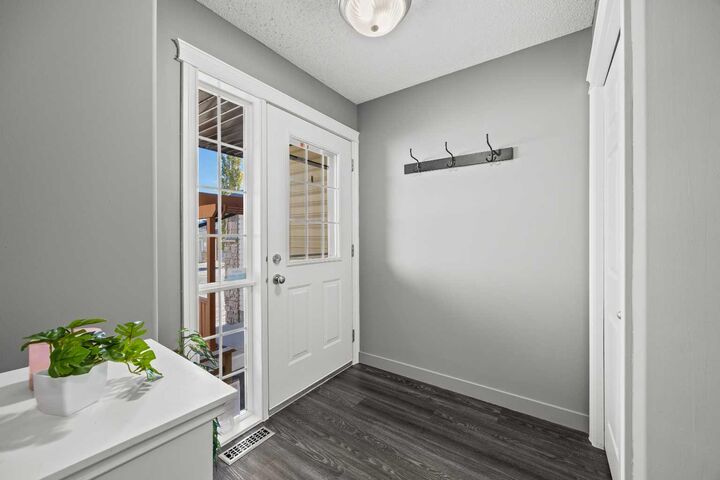 Property Photo:  116 Royal Birch Mount NW  AB T3G 5W9 