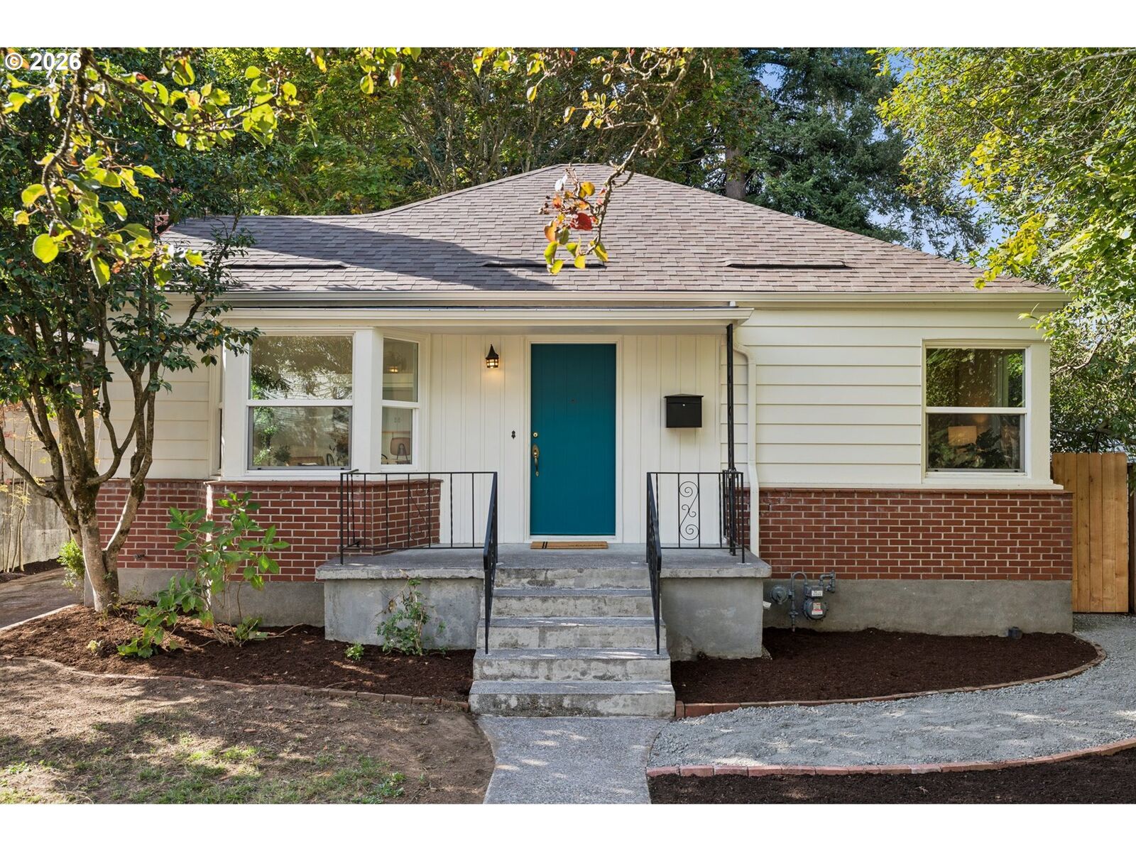 Property Photo:  2715 SE 58th Ave  OR 97206 