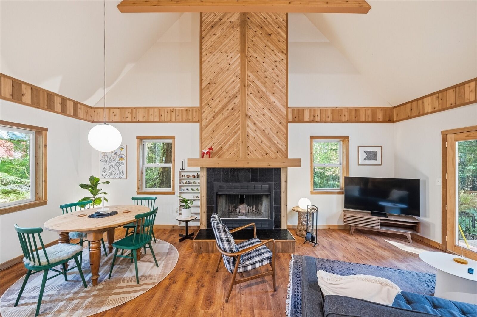 Property Photo: 7480 Glacier Springs Drive WA 98244
