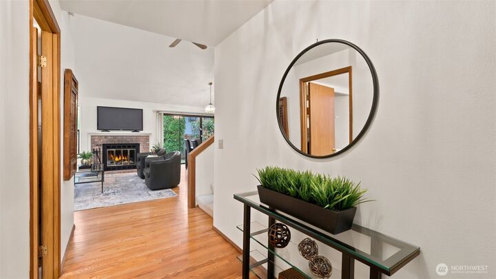 Property Photo:  24243 SE 43rd Court  WA 98029 