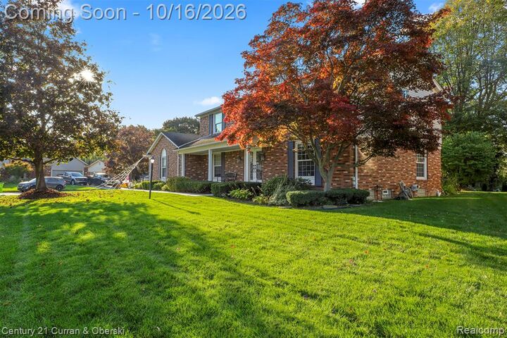 Property Photo: 15562 N Royal Doulton Boulevard MI 48038