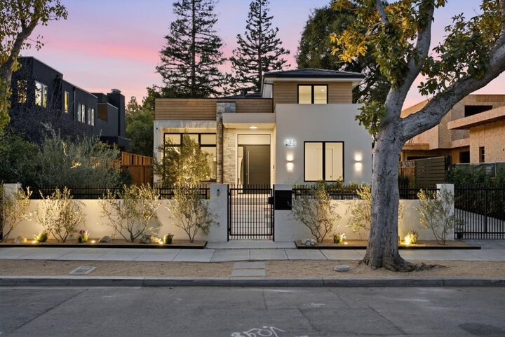 Property Photo:  543 Tennyson Avenue  CA 94301 