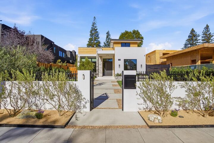 Property Photo:  543 Tennyson Avenue  CA 94301 