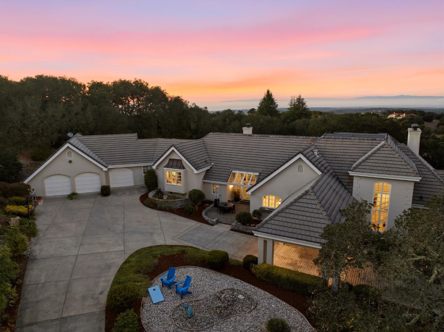 Property Photo: 26048 Paseo Del Sur CA 93940