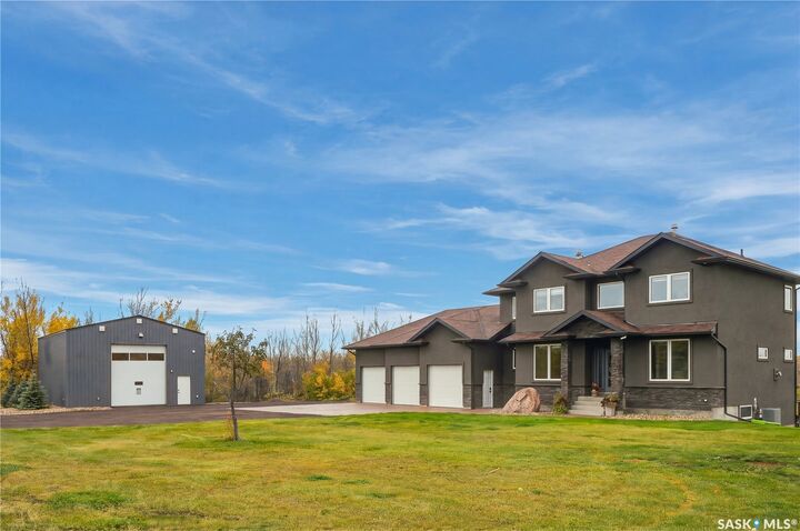 Property Photo:  3 Hidden Ridge Road  SK S7K 3J8 