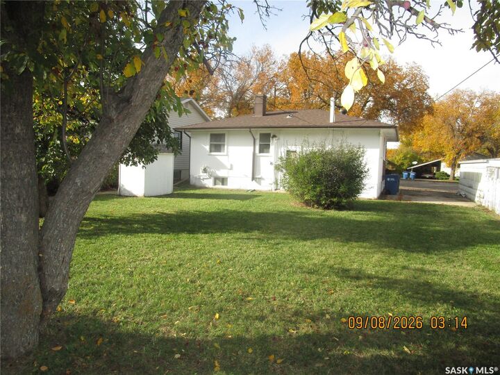 Property Photo:  215 Dominion Road  SK S0H 0B0 