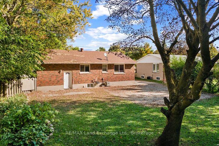 Property Photo:  614 River Street  ON N0H 2C4 