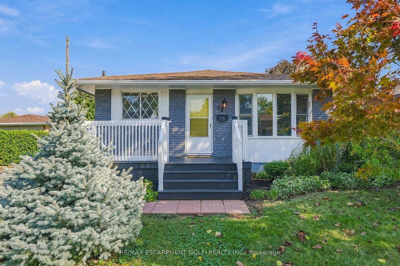 Property Photo:  11 Dawn Road  ON L2N 4M7 