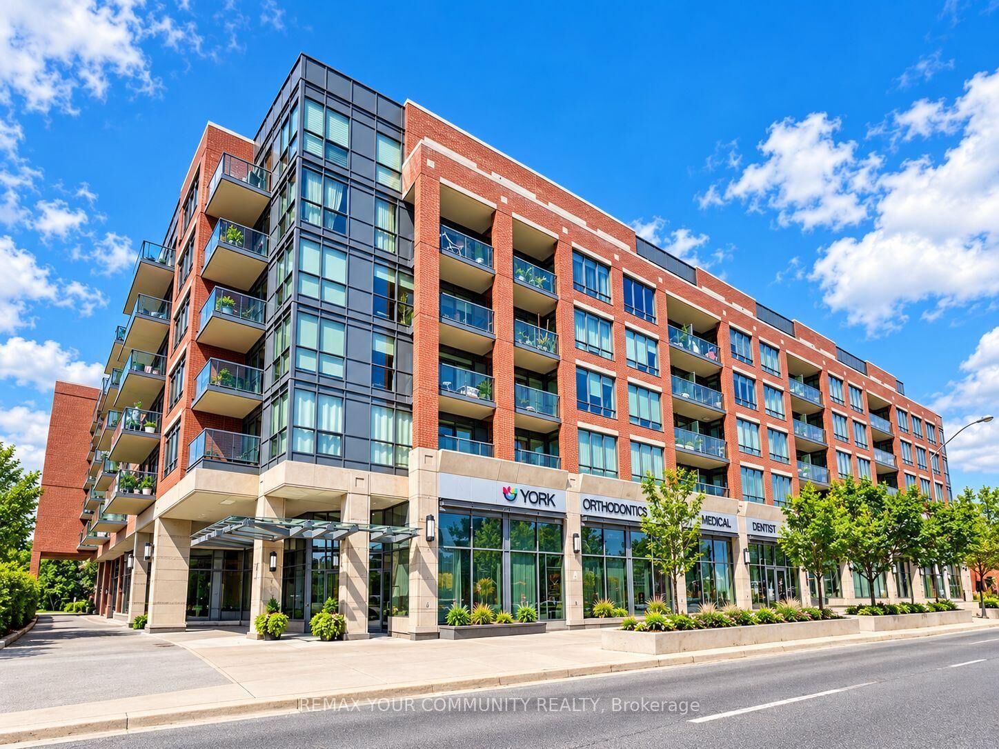Property Photo:  7608 Yonge Street 612  ON L4J 1V9 