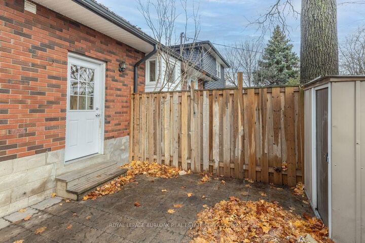Property Photo:  2142 Parkway Drive Lower  ON L7P 1S6 