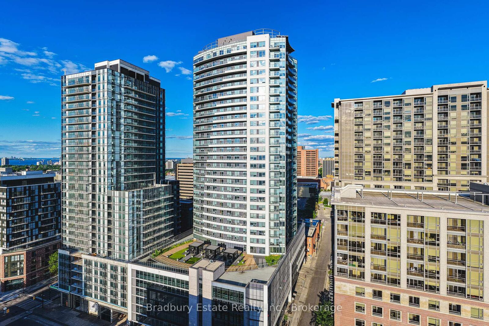 Property Photo:  20 George Street 1207  ON L8P 0C4 