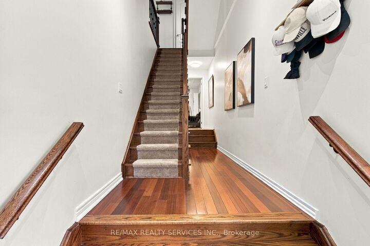 Property Photo:  38 Bell Manor Drive  ON M8Y 0A4 