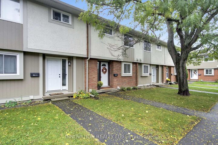 Property Photo:  3921D Old Richmond Road  ON K2H 8T9 