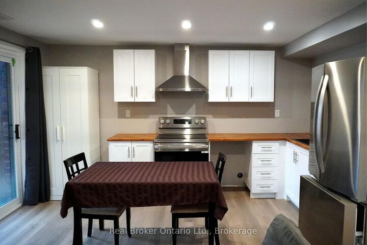 Property Photo:  1009 Wright Drive Lower Unit  ON L4R 0E4 