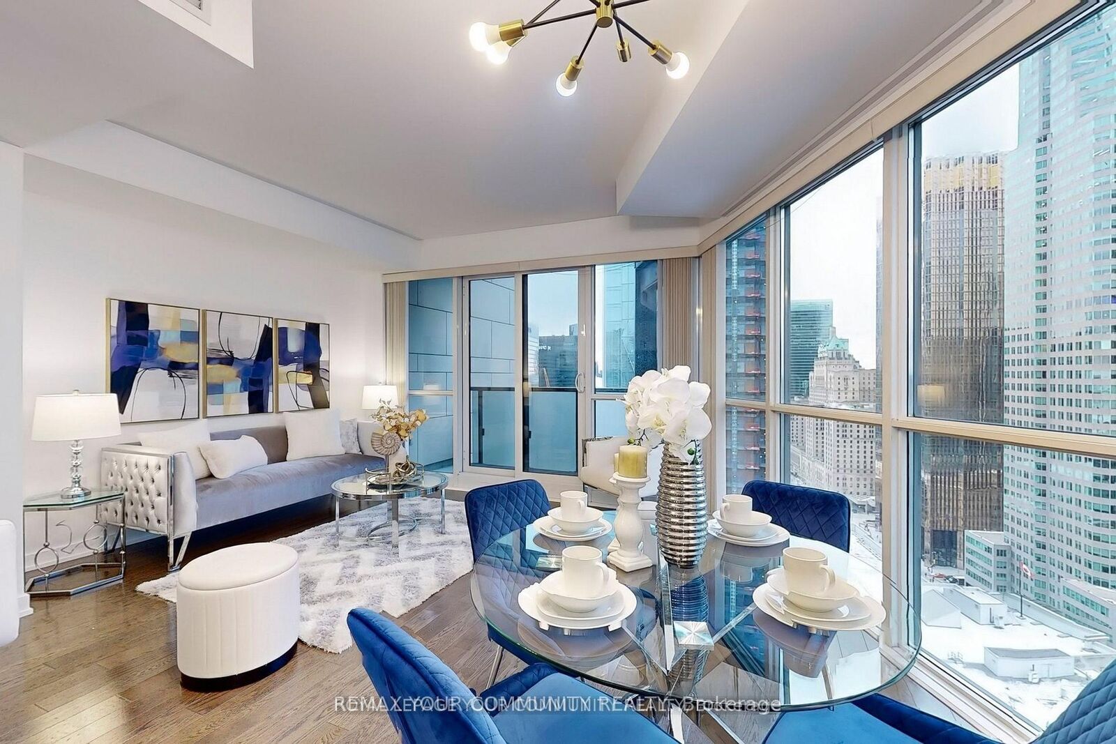 Property Photo:  1 The Esplanade N/A 2804  ON M5E 0A8 
