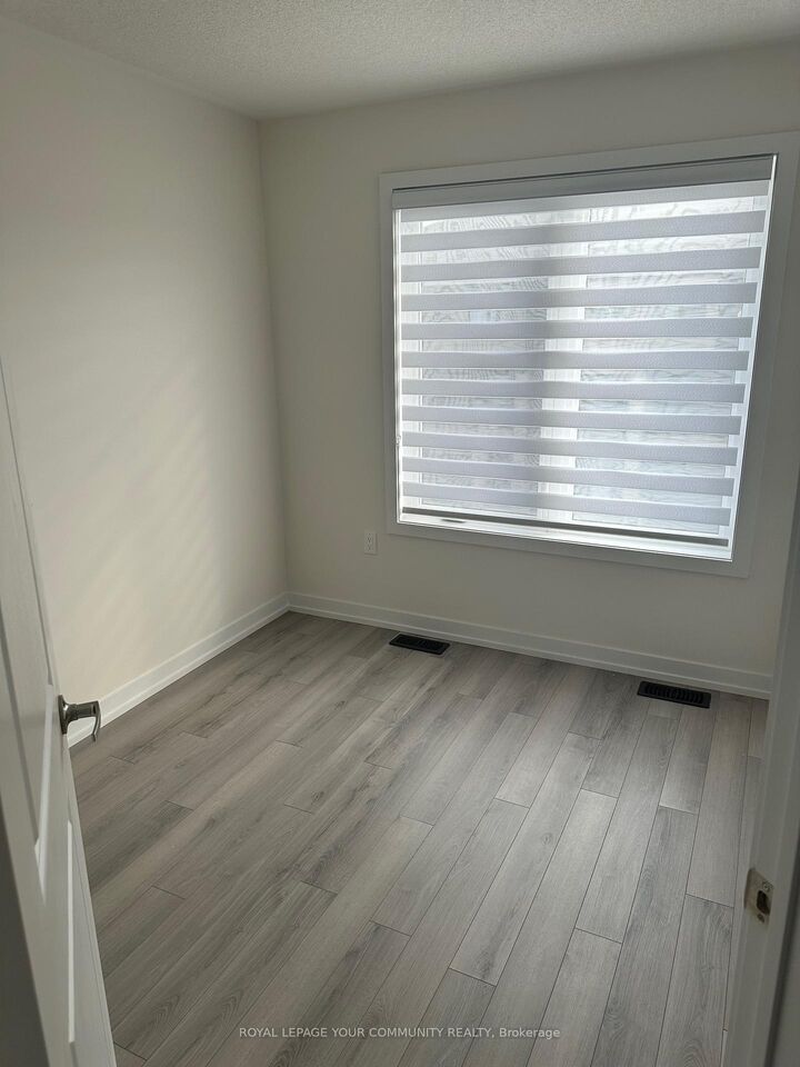 Property Photo:  1541 Moonseed Place  ON L9T 7E7 