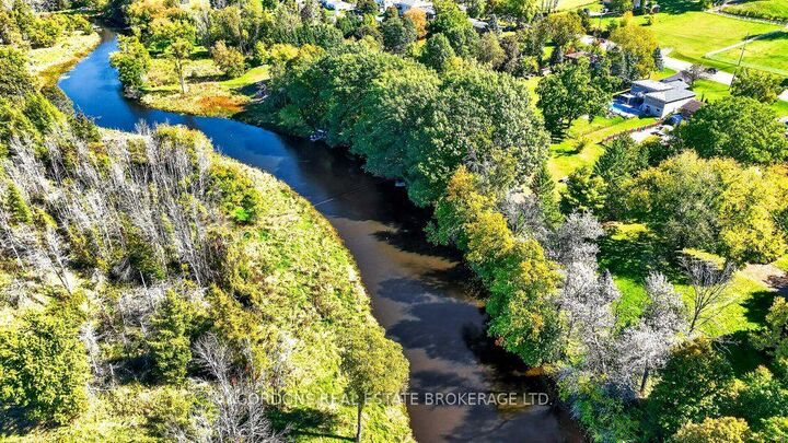 Property Photo:  679 Palace Road  ON K7R 1A6 