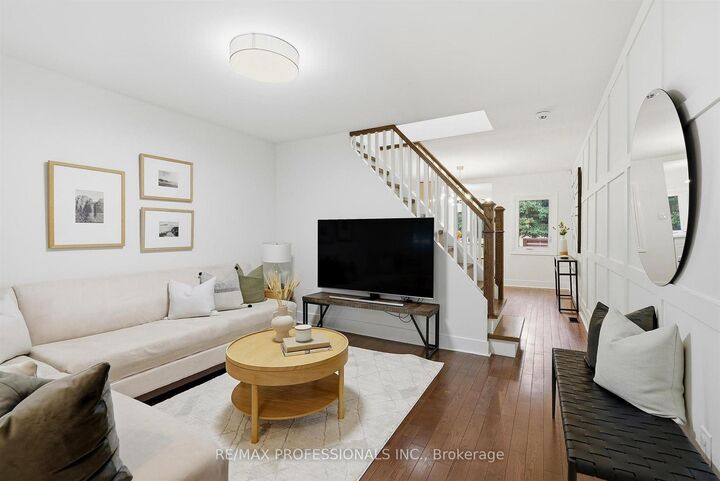 Property Photo:  81 Alton Avenue  ON M4L 2M3 
