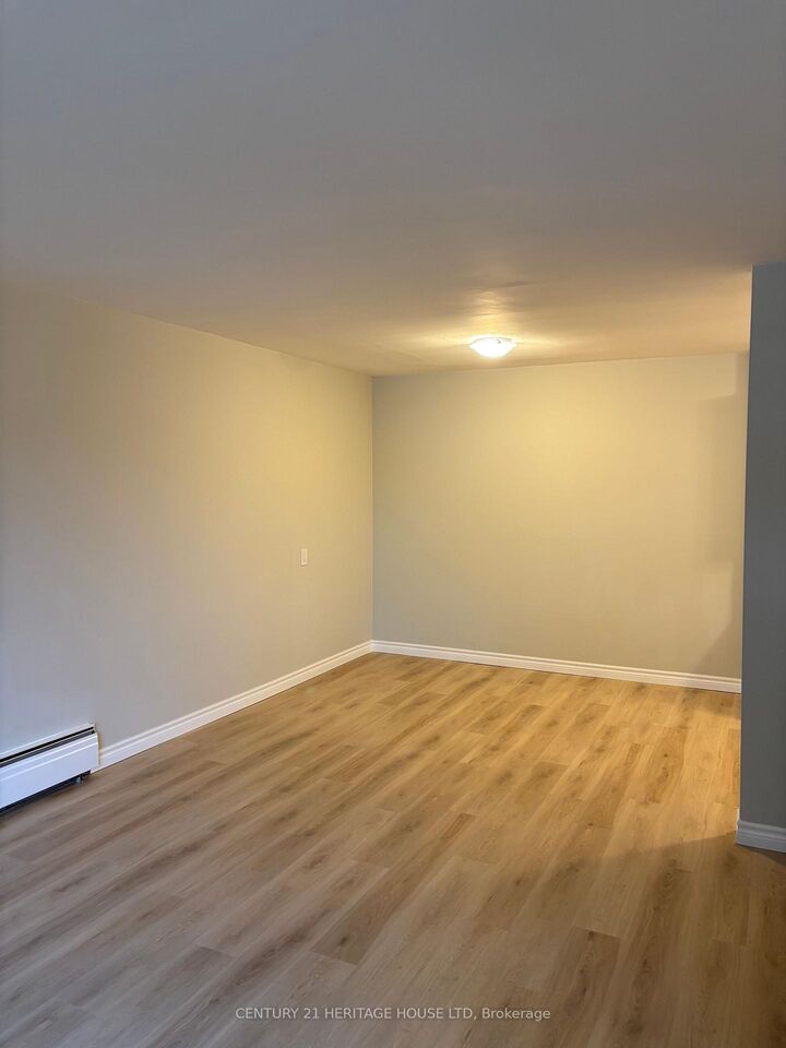 Property Photo:  31 Parkside Drive 310  ON N5R 3V1 