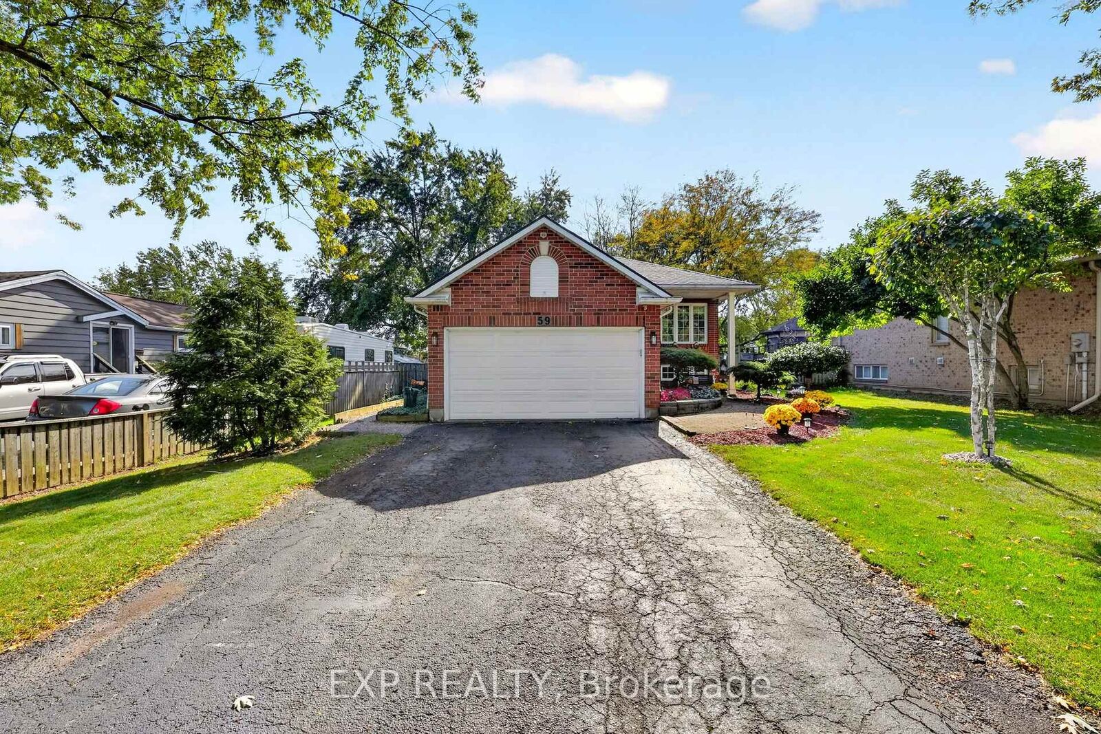 Property Photo:  59 Quaker Road  ON L3C 3G3 