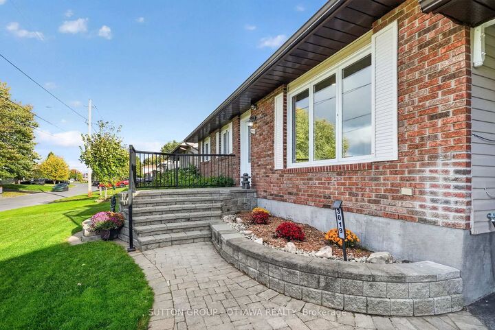 Property Photo:  3019 Lemay Circle  ON K4K 1A6 