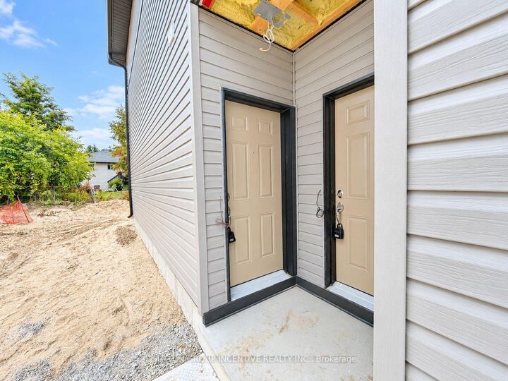 Property Photo:  1 Riverdale Drive 7  ON L9Z 1E9 