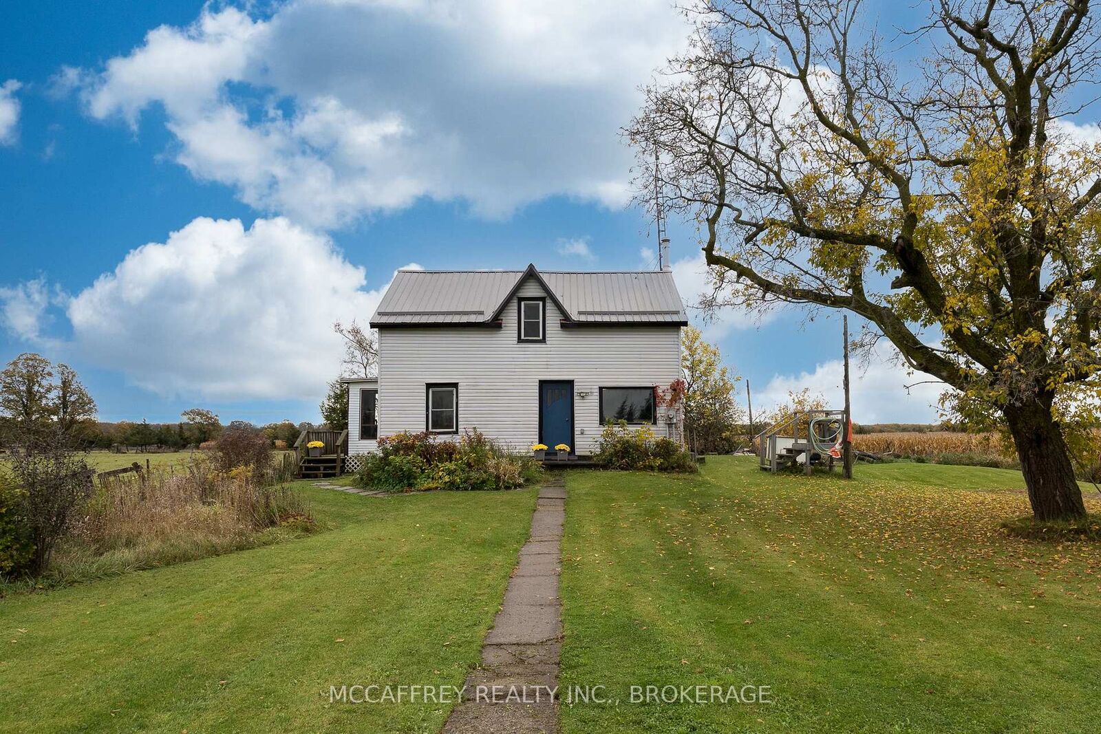 Property Photo:  6986 Old Highway 2 N/A  ON K0K 3A0 